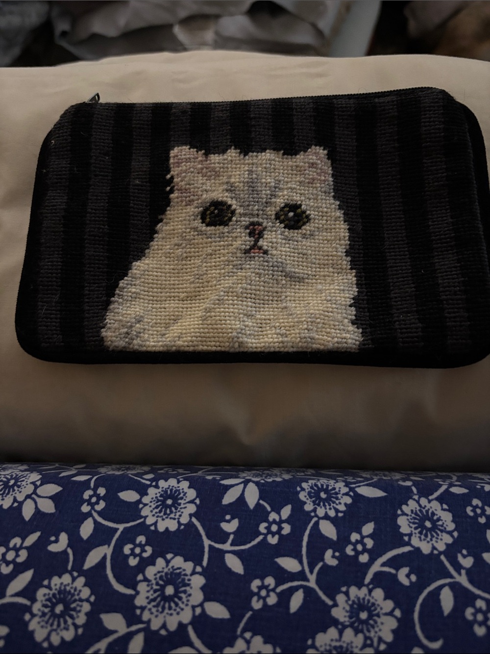 Vintage Handmade Cat Needlepoint Zip Pouch in Black and Gray